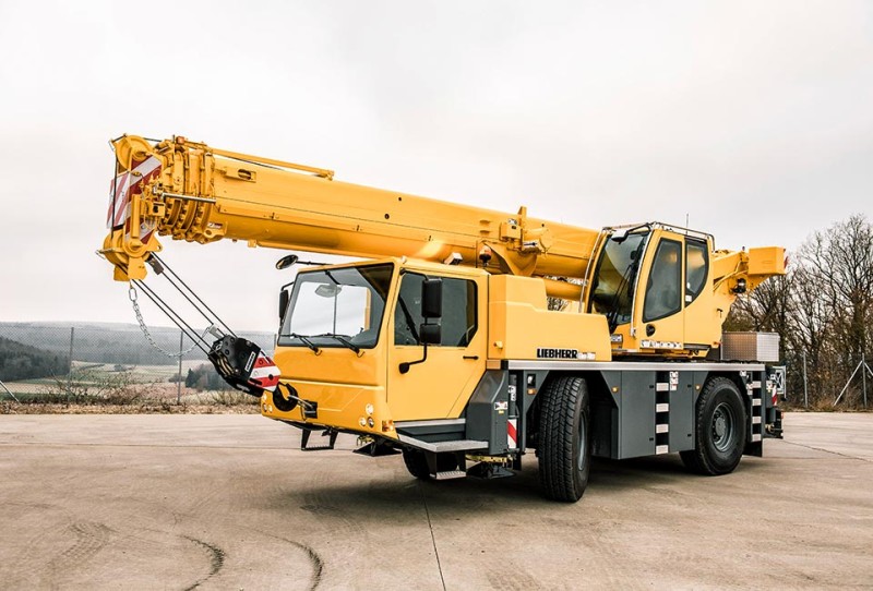 Liebherr mobile crane